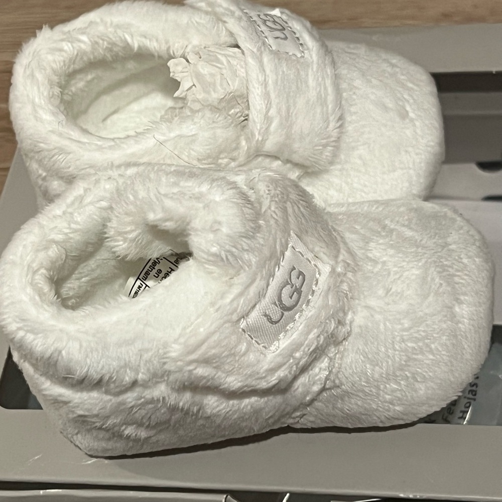 Baby infant ugg bixbee